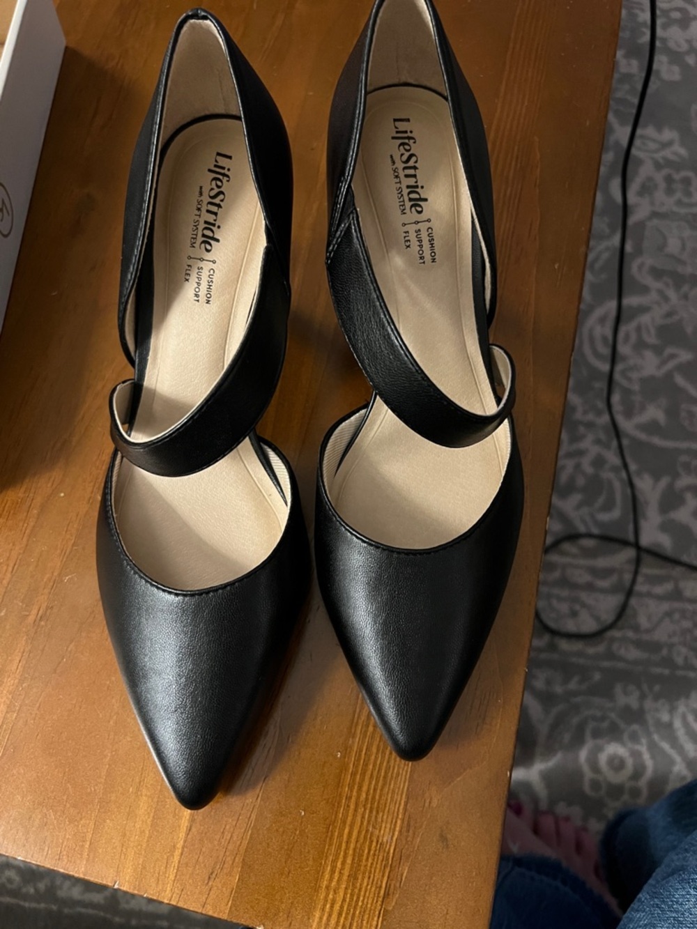 Life Stride Black Pointed Suki Pump with Ankle Strap NWT